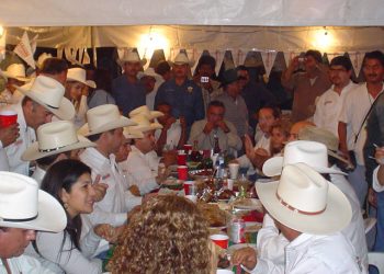 Cabalgata de borrachera: La noche que nadie duerme