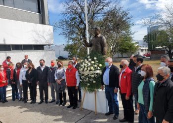 Con olvido de sus familiares, PRI rinde homenaje a Rodolfo Torre en aniversario de su natalicio