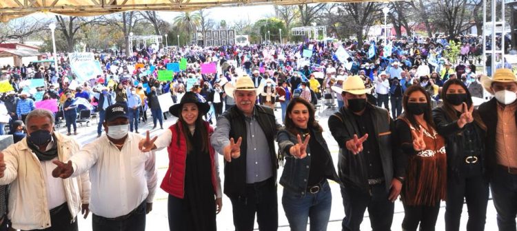 «El Truco» se fue a la cabalgata y gorditas de Jaumave