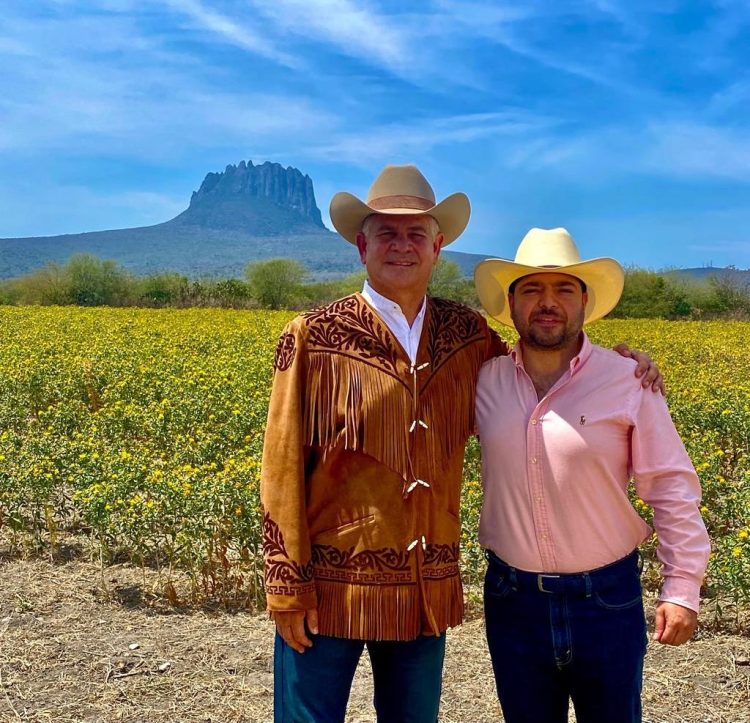 Arturo, el precandidato tracalero