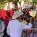 ¡Agarran a tomatazos a Alejandro Rojas! en mitin en Palacio de Gobierno