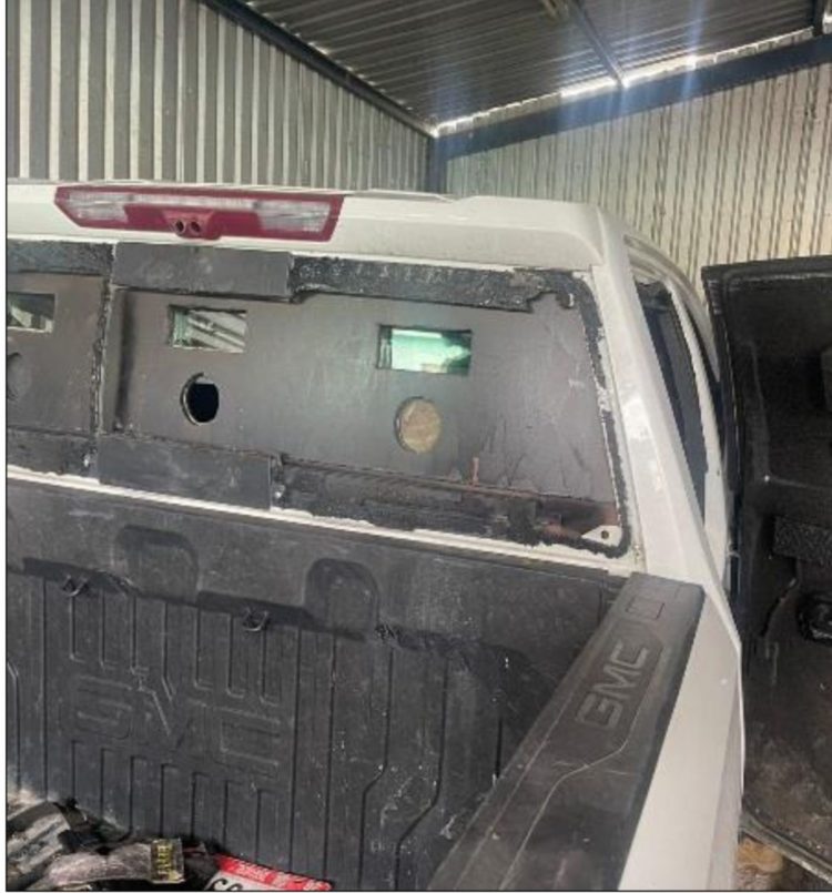 Policías aseguran «monstruos» en Tamaulipas, camionetas con blindaje artesanal