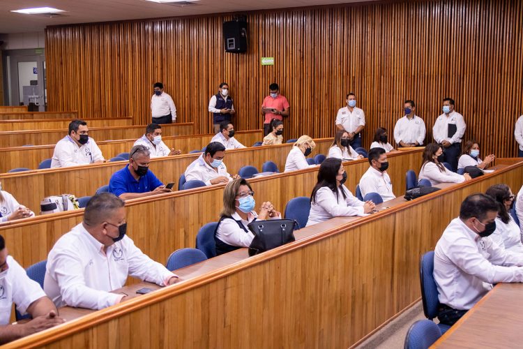 Rector de la UAT presidió evento sorteo Día de las Madres trabajadoras sindicalizadas