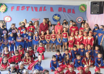 Ofrece CENDI UAT festival del Día  la Madre