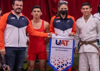 Rector de la UAT abandera a delegación deportiva rumbo a la Universiada 2022