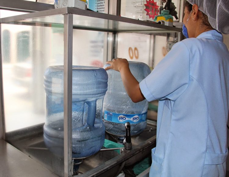 Ventajas de beber agua purificada