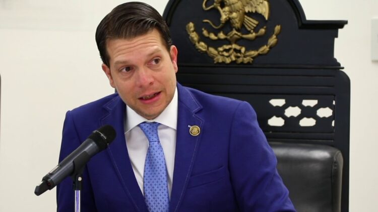 Pide licencia «El Cachorro» Cantú Galván como diputado del PAN