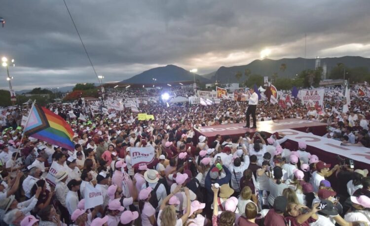Ante miles cierra campaña AVA: Nuestro triunfo es irreversible