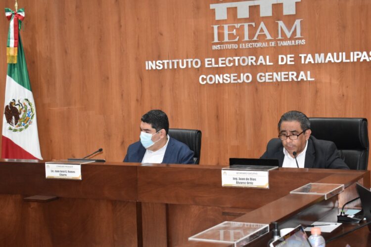 IETAM multa con 96 mil pesos a Cabeza de Vaca por meterse en las campañas