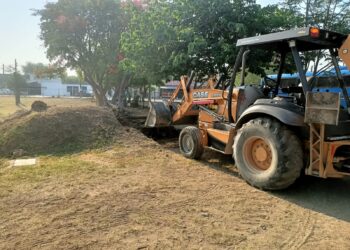 Lalo Gattás le cumple al sector rural de Victoria