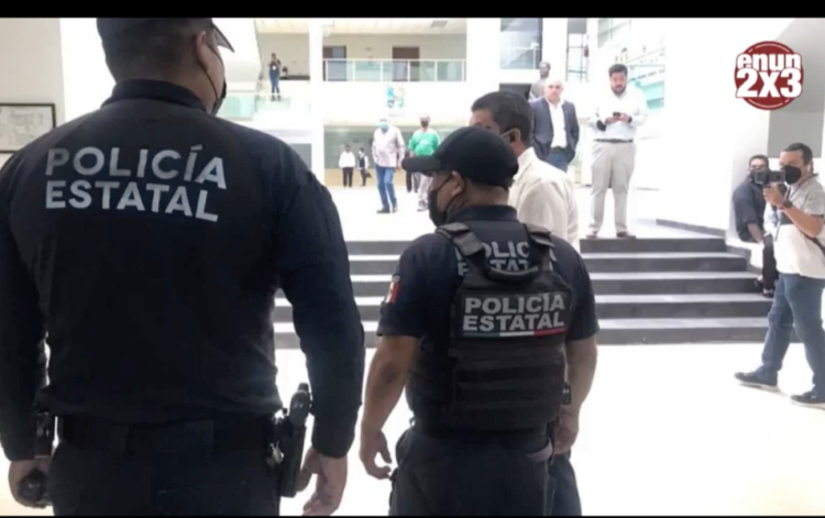 Violando la Ley, «El Moyo» García permitió ingreso de Policía Estatal a Palacio Legislativo