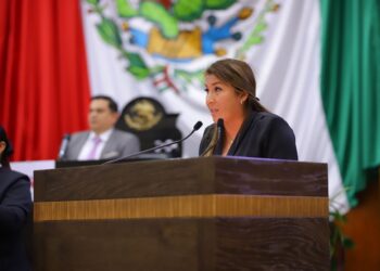 Maniobra el PAN en el Congreso: Quiere que todo mundo presente iniciativas de Ley
