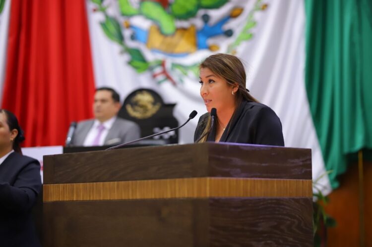 Maniobra el PAN en el Congreso: Quiere que todo mundo presente iniciativas de Ley