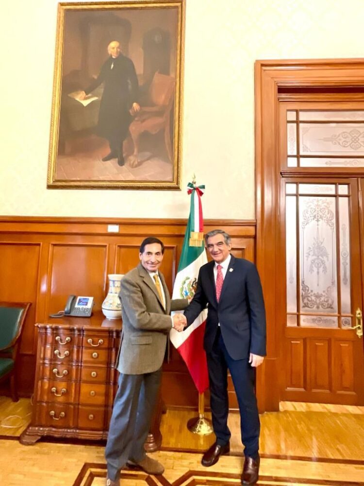 AVA entrega al secretario de Hacienda paquetes de inversión para Tamaulipas