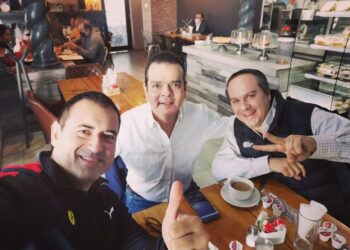 Sigue reparto de notarías: Sale fíat para esposa del diputado “Moyo” García