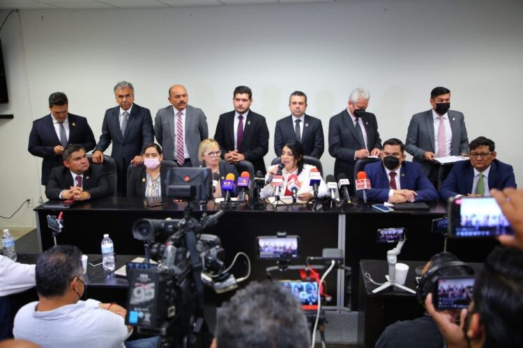 Ya se va, pero Cabeza quiere seguir manejando seguridad pública de Tamaulipas