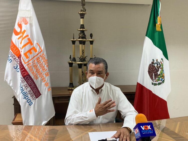 «Destapa» Rigo a siete aspirantes a sucederlo en la sección 30 del SNTE