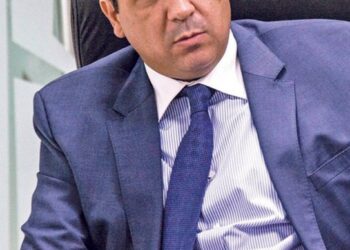 TRIFE sanciona al Gobernador Cabeza por usar recursos públicos en campaña