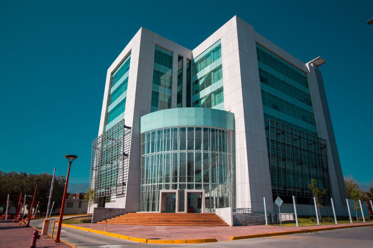 Regresa UAT a labores administrativas tras concluir periodo vacacional