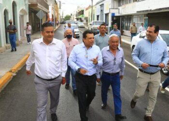 Como “el pedir no empobrece”, solicitamos  a la federación 140 obras: Gattás