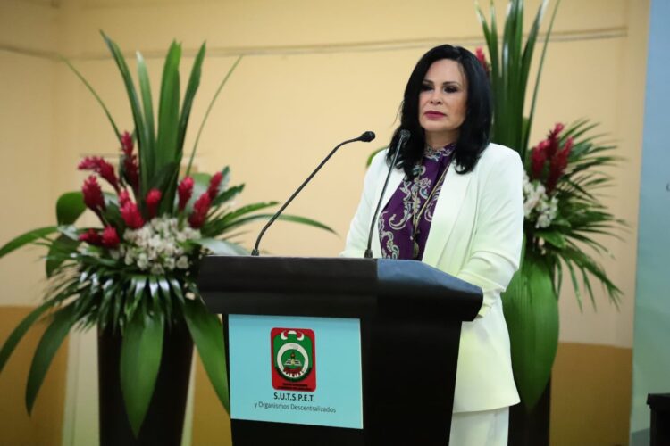 Rinde Blanca Valles Rodríguez tercer informe al frente del SUTSPET