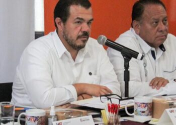 Preside Rector de la UAT runión de Directores en Campus Tampico