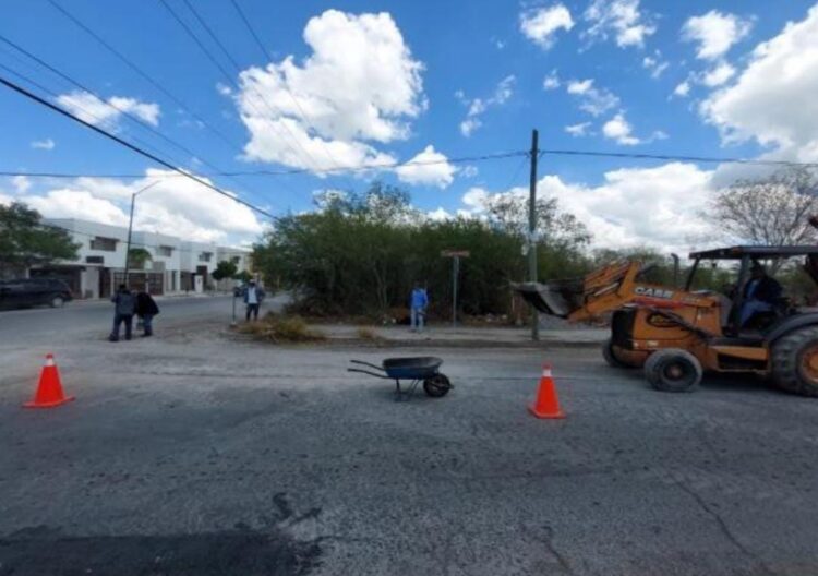 Gattás no para de arreglar calles en Ciudad Victoria