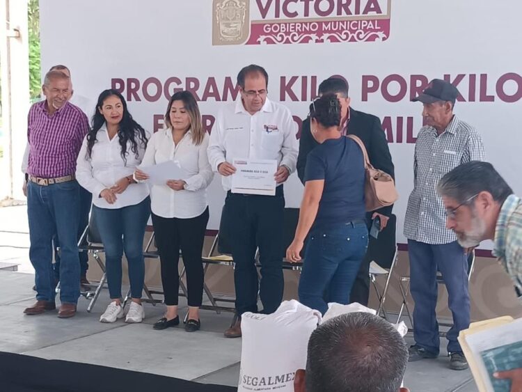 Gobierno de Morena revive programa «kilo por kilo» y entregan dos toneladas de semilla en ejidos