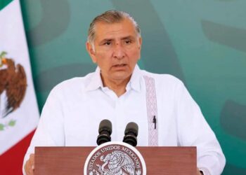 Llega Adán Augusto a Tamaulipas: Sesión de trabajo con diputados la tarde del martes