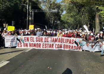Américo encabeza a tamaulipecos en  marcha de la 4T en la Cdmx