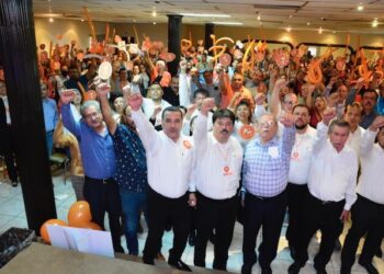 Sección 30 SNTE: Abelardo va a ganar «porque habla con el corazón»