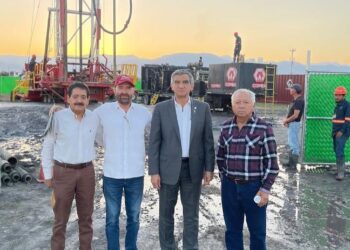 Supervisa Américo perforación de pozos ultraprofundos