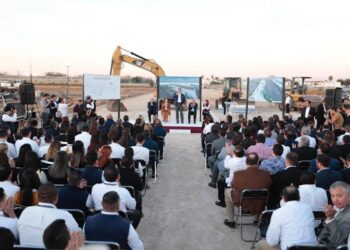 AVA Coloca primera piedra de Recinto Fiscal Estratégico en Nuevo Laredo