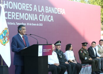 Américo preside honores; anfitriona Olga Rosa Ruiz, secretaria del Trabajo