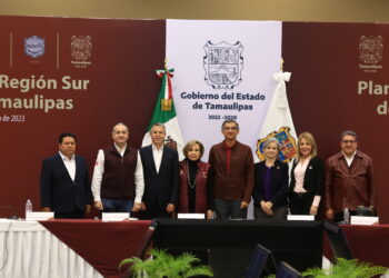 Américo presenta Plan de Apoyo a la Región Sur