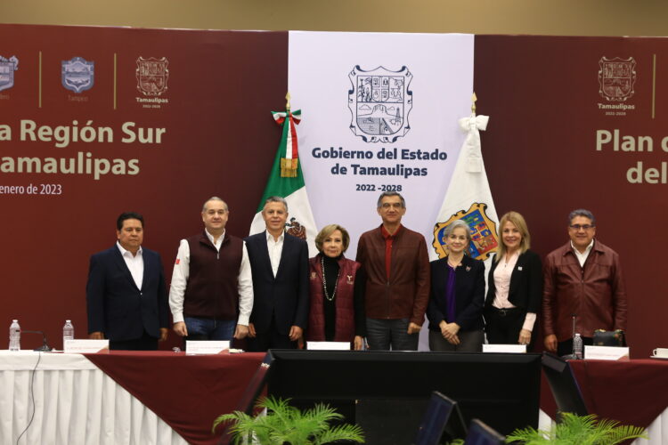 Américo presenta Plan de Apoyo a la Región Sur