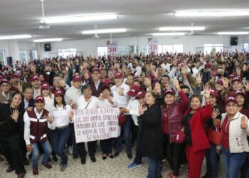 JR se mete hasta la cocina del panismo y enciende la llama de la esperanza guinda