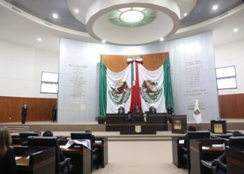 En su parto, aun en quirófano, mujeres podrán estar acompañadas