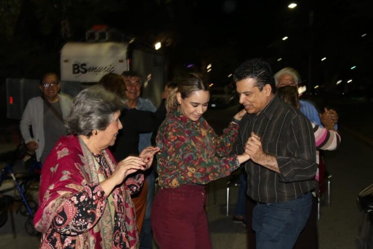 Lalo Gattás y su esposa Lucy, a ritmo de danzón en «17 Te Quiero Más»