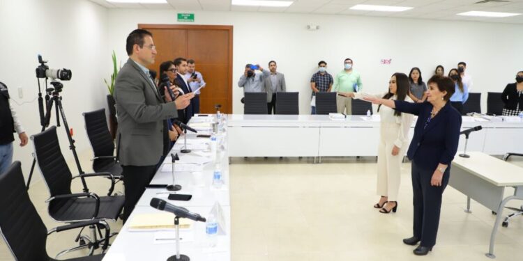 Pide extrañamiento para diputada panista agresiva