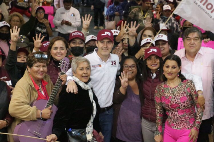 Nuevo Laredo entrega su corazón a JR