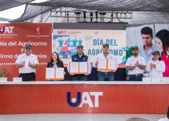 Preside rector ceremonia del Día del Agrónomo y firma de convenios UAT-Empresa