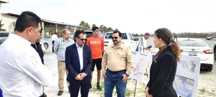 Embajador del Reino Unido visita puerto de Matamoros