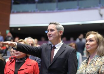 No hay impugnaciones: JR rinde protesta como senador