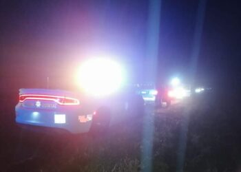 Derrapó camión en El Encinal; auxilia Guardia Estatal