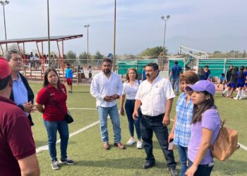 Entrega Municipio material deportivo en ejidos de Victoria