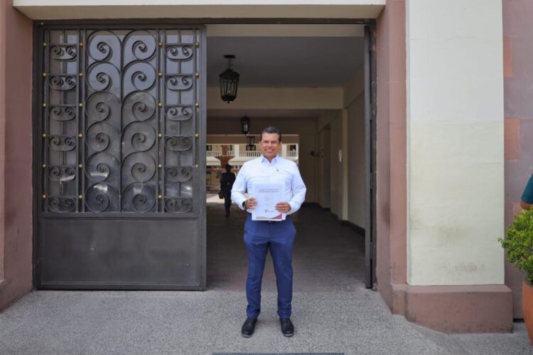 Listo fondo de capitalidad: Comprarán 12 pipas, 12 camiones de basura y una barredora