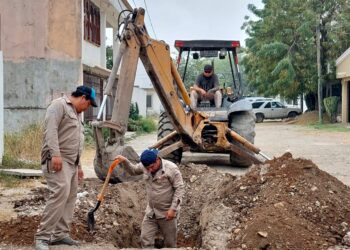 COMAPA Victoria mejora el programa de tandeo en la colonia Miguel Alemán