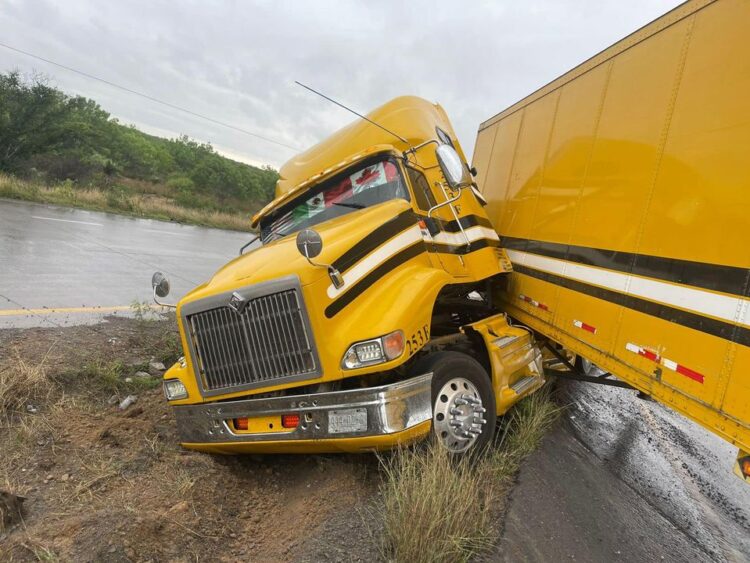 Alerta en Nuevo Laredo: Circulación obstruida de norte a sur en Carretera México Dos