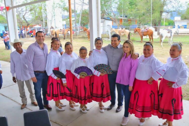 Trabaja Municipio con Américo por el progreso del área rural